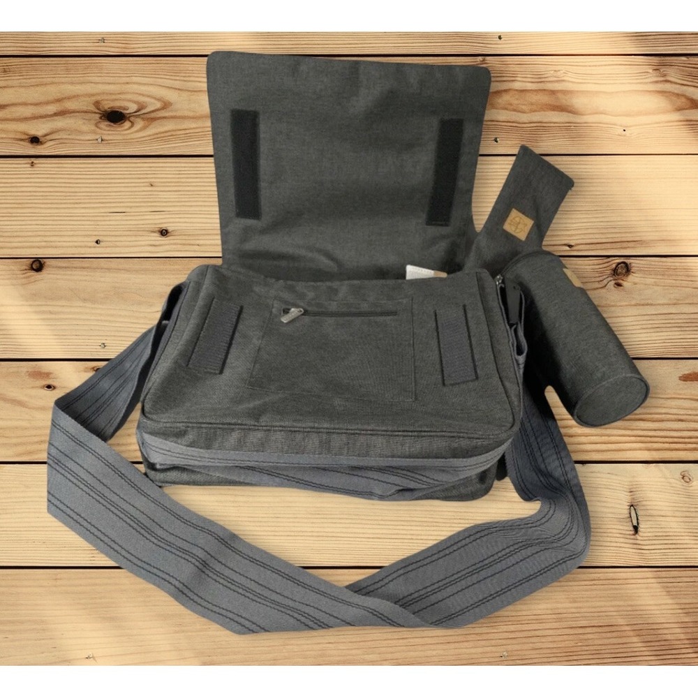 Lassig‎ Messenger Diaper Bag Multi-Function W/Changing Pad, Multiple Pockets NWT - Picture 5 of 11